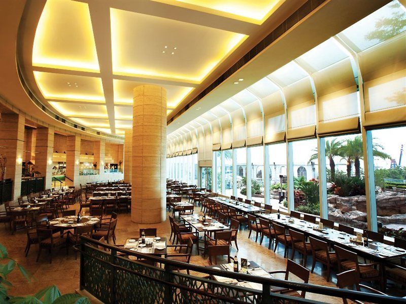 Harbour Plaza Metropolis Hotel Hong Kong Exterior photo